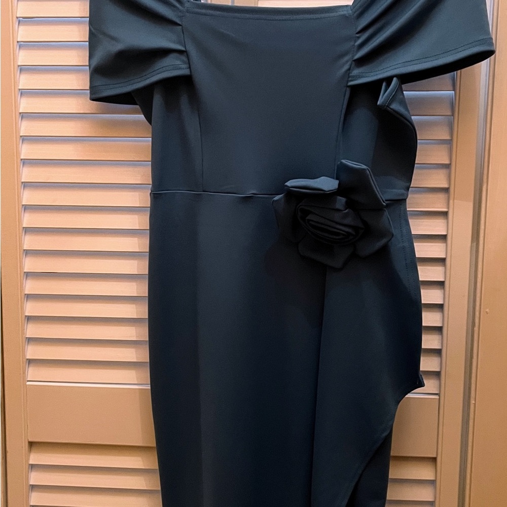 Elegant Off-Shoulder Dress with Floral Detail